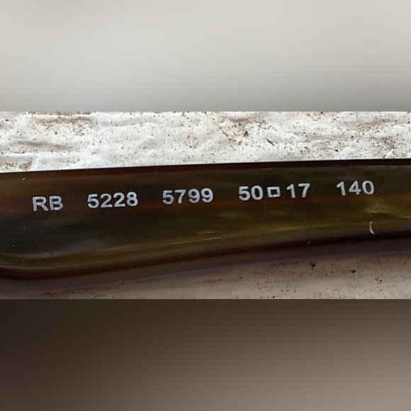 Rayban Optical Glasses.                   Model: RB5228

Color : 5799 - Picture 5 of 7